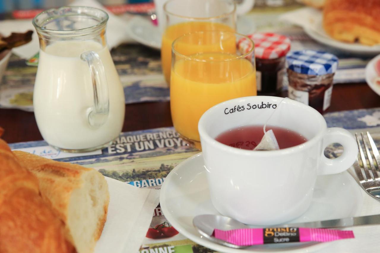 Hotel La Couronne Marmande Kültér fotó
